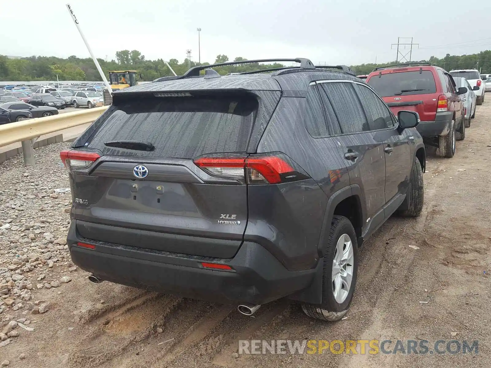 4 Photograph of a damaged car JTMRWRFV6LD068829 TOYOTA RAV4 2020