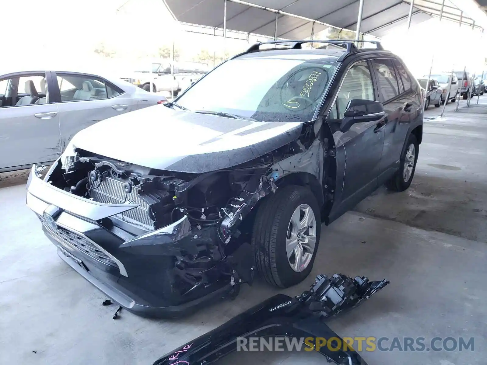 2 Photograph of a damaged car JTMRWRFV6LD071696 TOYOTA RAV4 2020