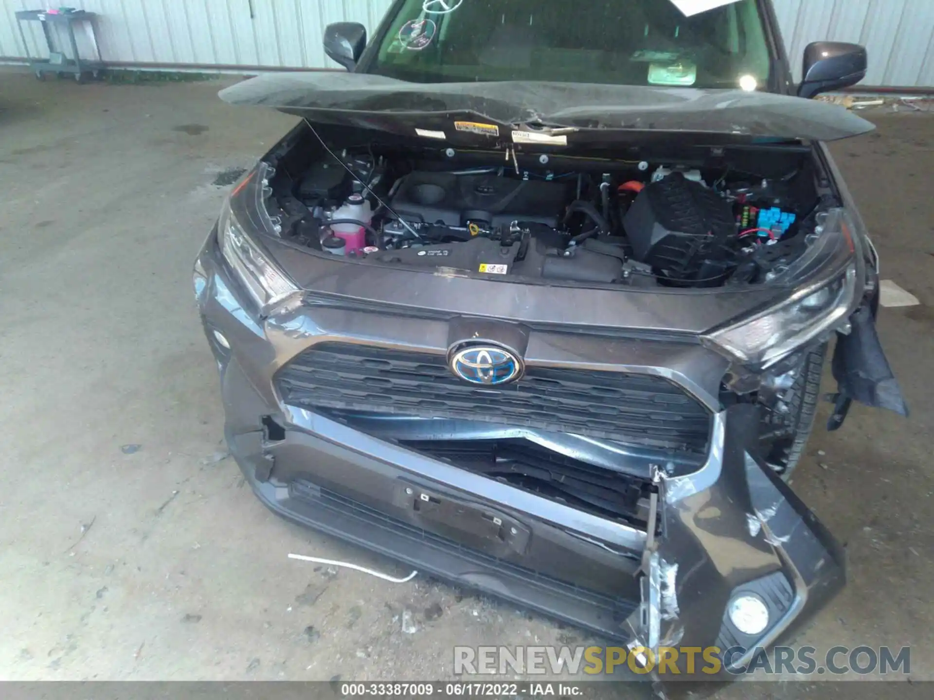 6 Фотография поврежденного автомобиля JTMRWRFV6LD072038 TOYOTA RAV4 2020