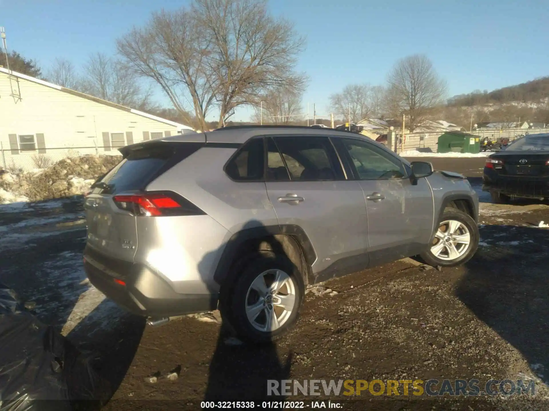 4 Photograph of a damaged car JTMRWRFV6LD073237 TOYOTA RAV4 2020