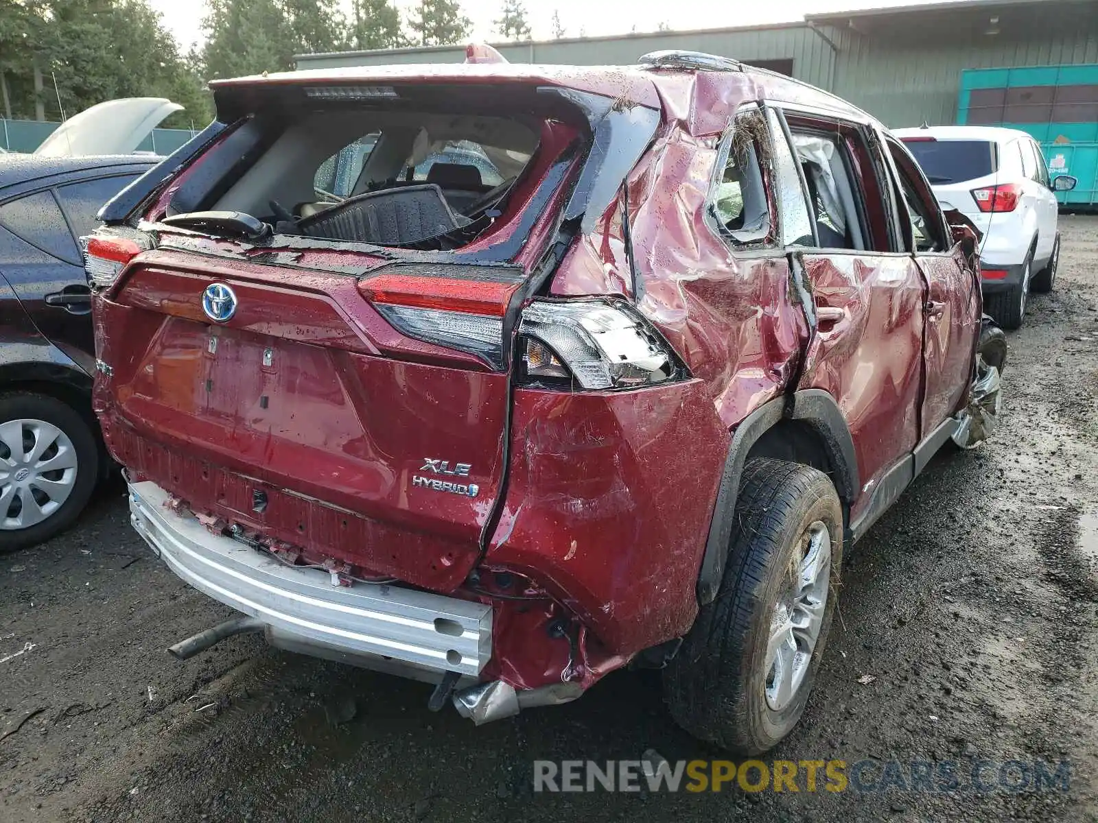 4 Photograph of a damaged car JTMRWRFV6LD537532 TOYOTA RAV4 2020