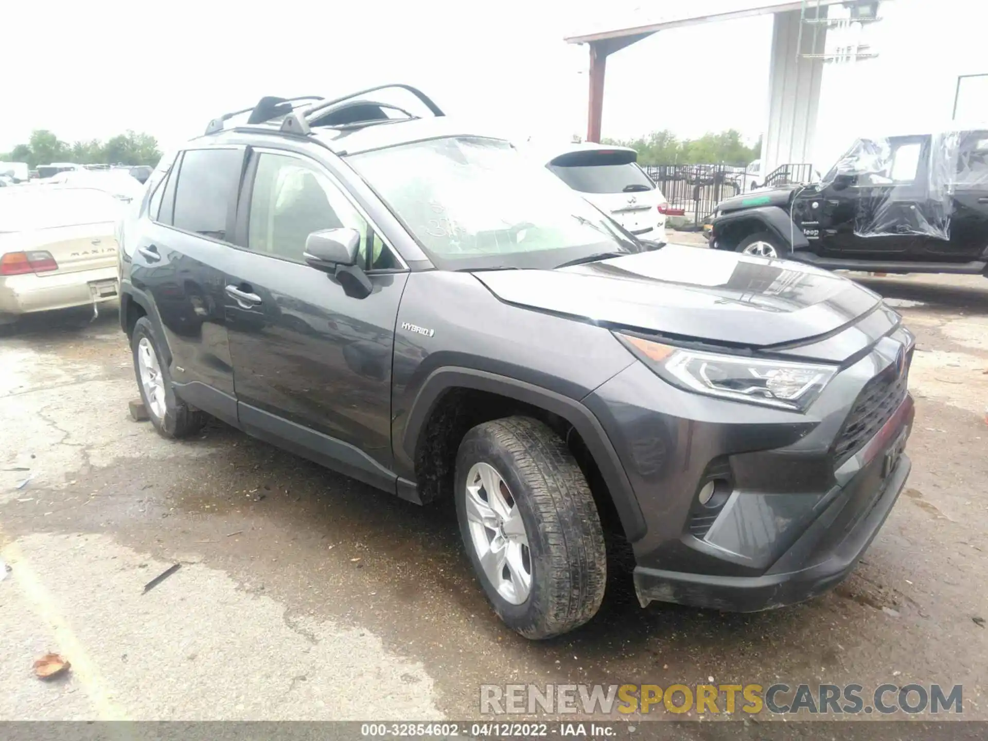 1 Photograph of a damaged car JTMRWRFV7LD059184 TOYOTA RAV4 2020