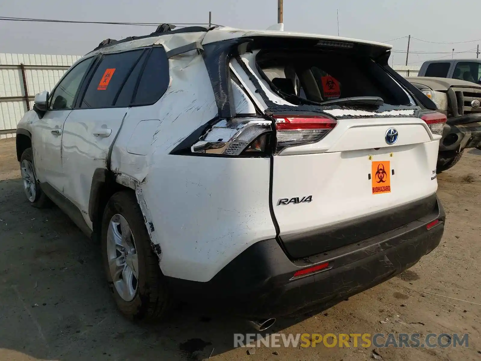 3 Photograph of a damaged car JTMRWRFV7LD060237 TOYOTA RAV4 2020