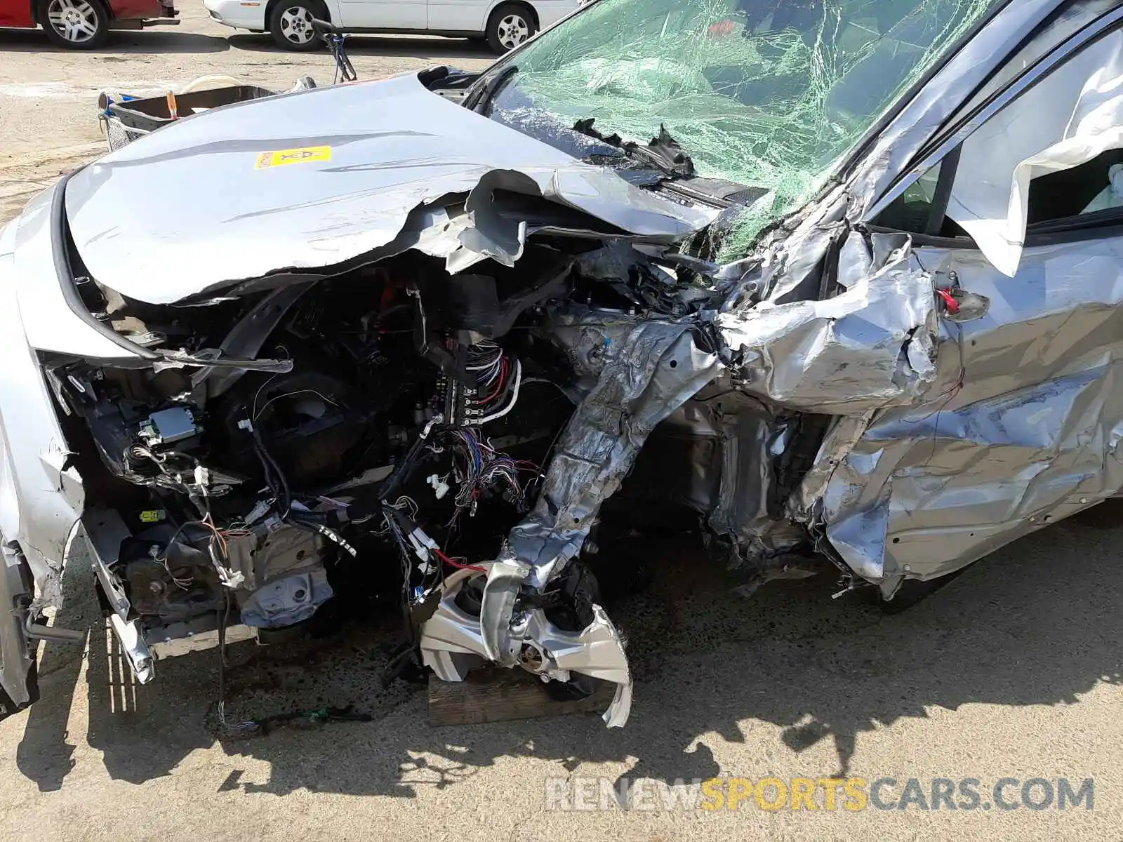 7 Photograph of a damaged car JTMRWRFV7LJ045741 TOYOTA RAV4 2020