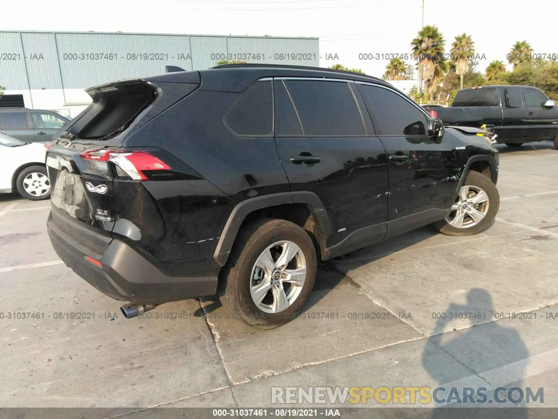 4 Photograph of a damaged car JTMRWRFV8LD064314 TOYOTA RAV4 2020