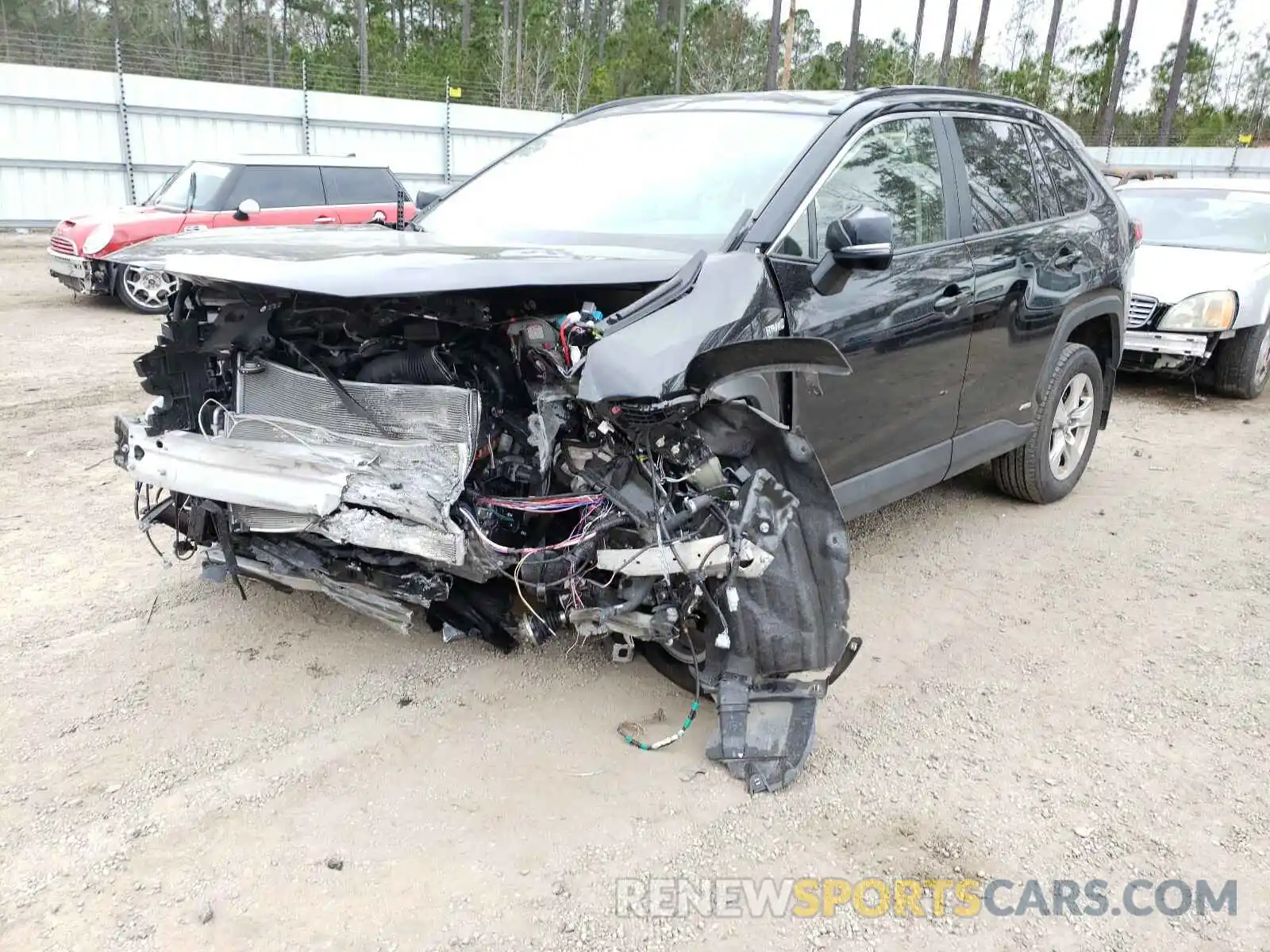 2 Photograph of a damaged car JTMRWRFV8LD537533 TOYOTA RAV4 2020