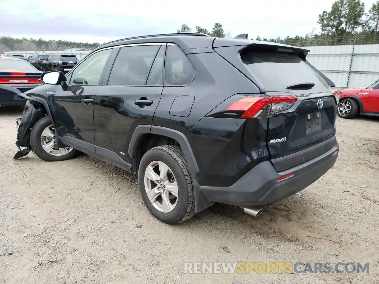 3 Photograph of a damaged car JTMRWRFV8LD537533 TOYOTA RAV4 2020