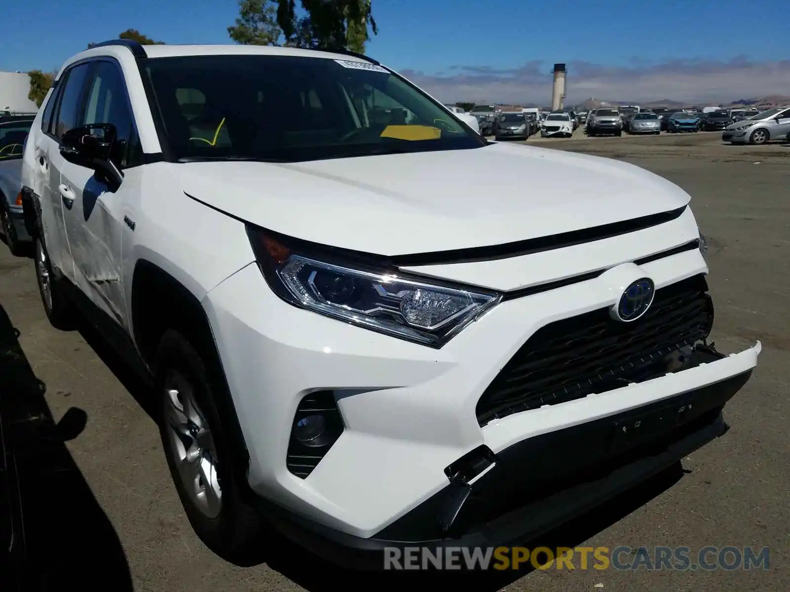 1 Photograph of a damaged car JTMRWRFV9LD064547 TOYOTA RAV4 2020