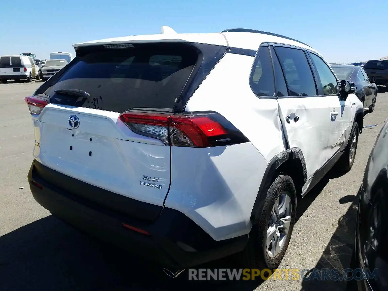 4 Photograph of a damaged car JTMRWRFV9LD064547 TOYOTA RAV4 2020