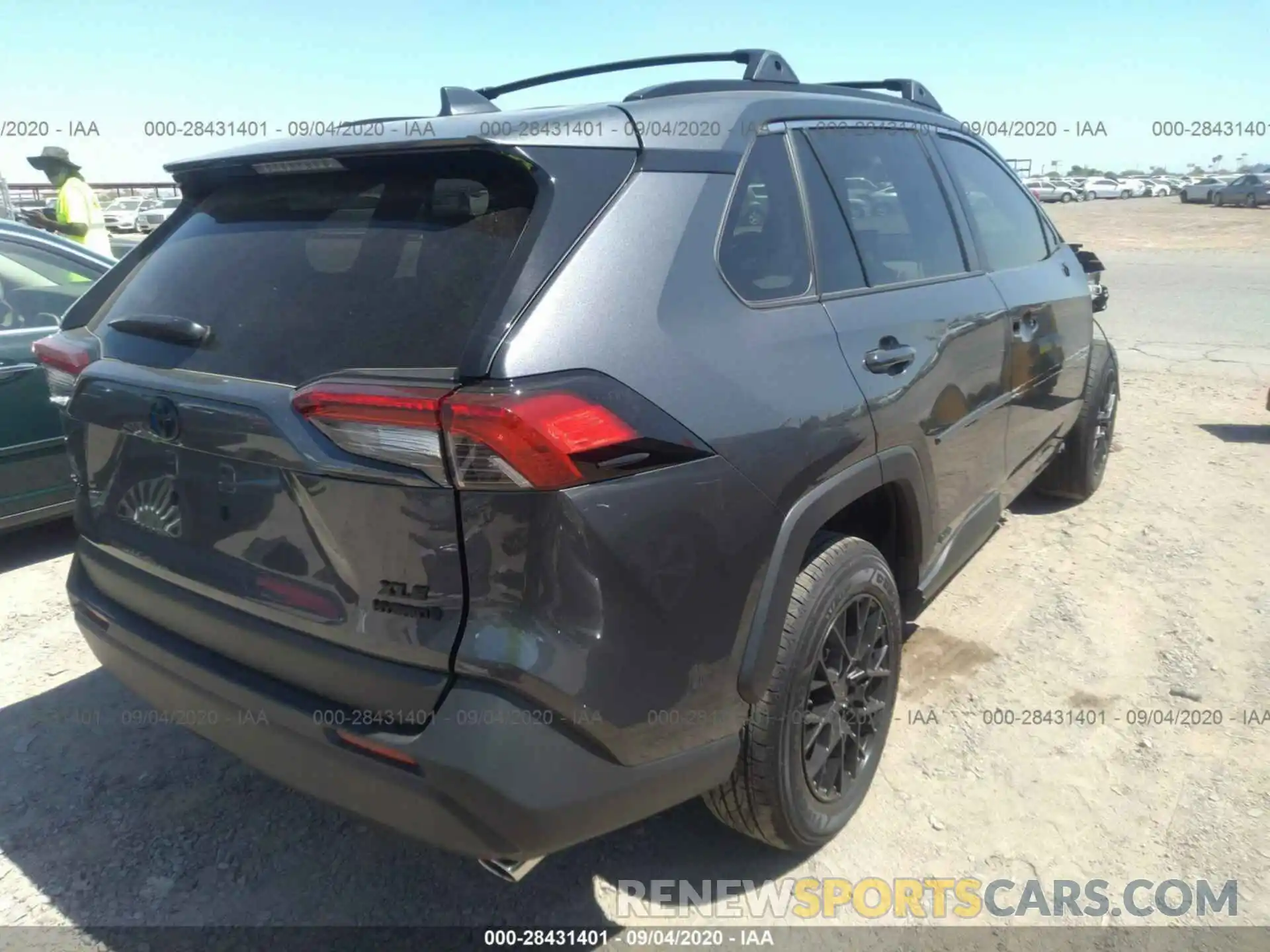 4 Фотография поврежденного автомобиля JTMRWRFV9LD070963 TOYOTA RAV4 2020