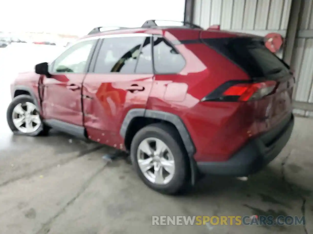 2 Photograph of a damaged car JTMRWRFV9LD071272 TOYOTA RAV4 2020