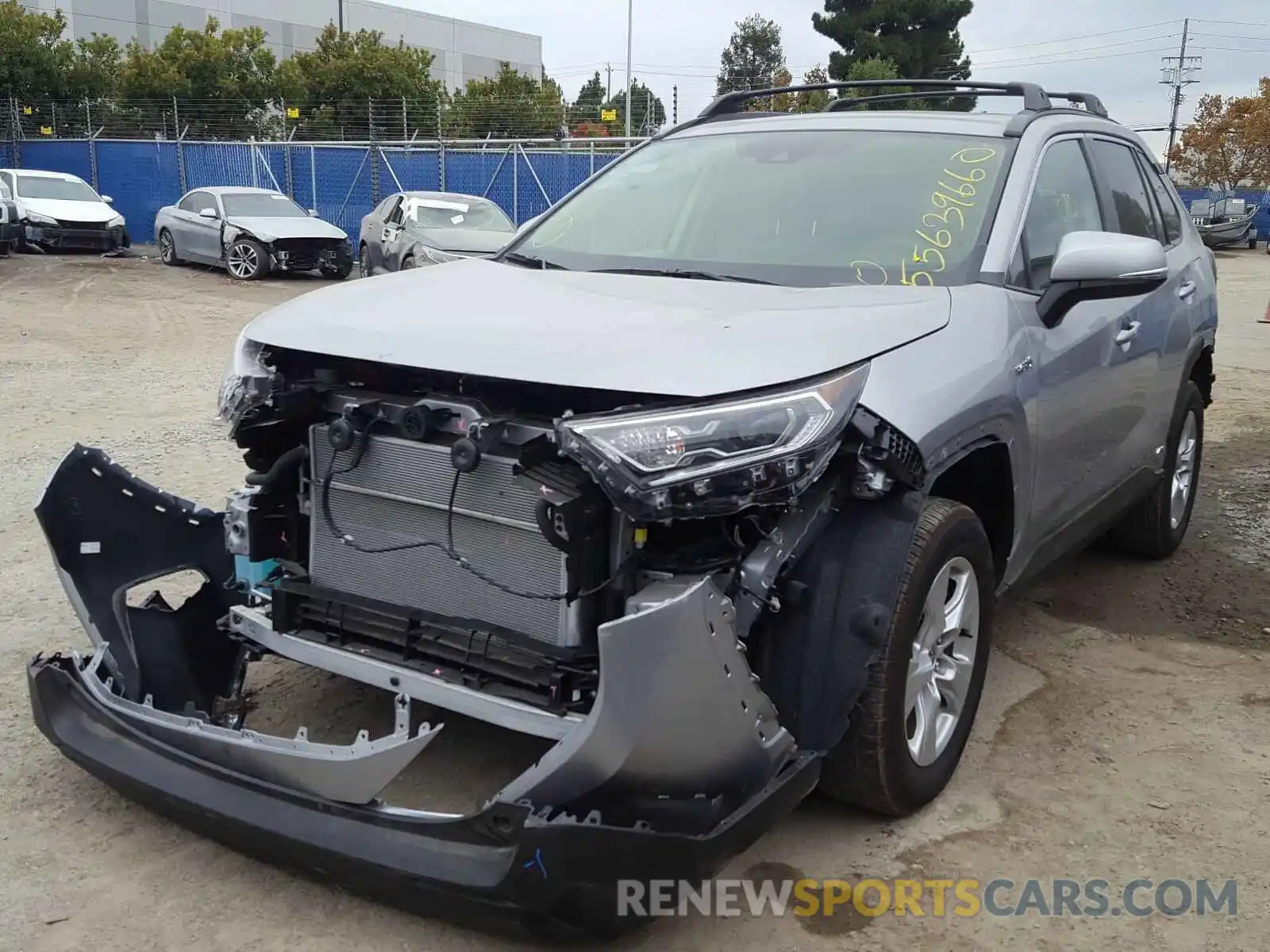 2 Photograph of a damaged car JTMRWRFV9LD541963 TOYOTA RAV4 2020