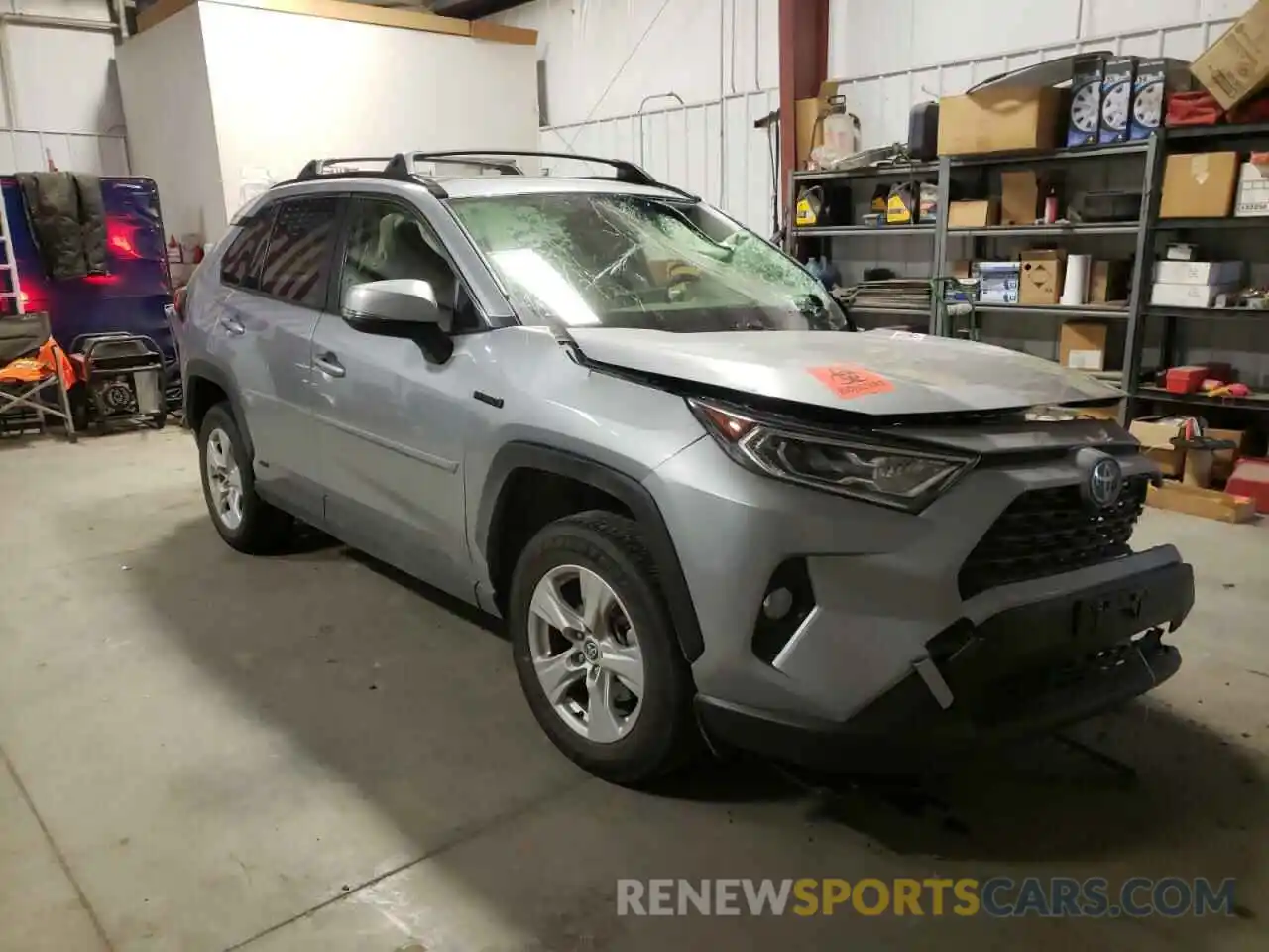 1 Photograph of a damaged car JTMRWRFV9LD551280 TOYOTA RAV4 2020