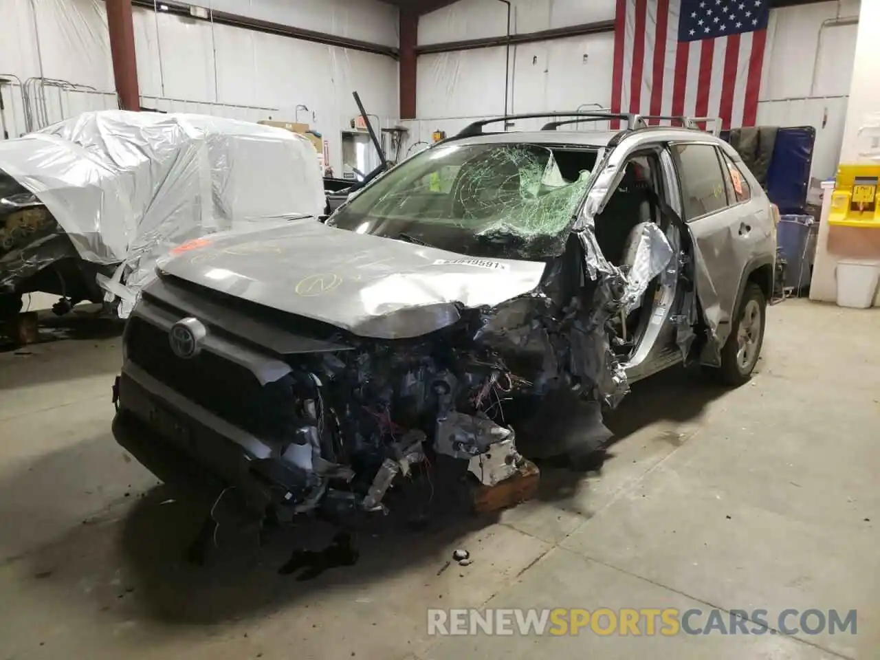 2 Photograph of a damaged car JTMRWRFV9LD551280 TOYOTA RAV4 2020