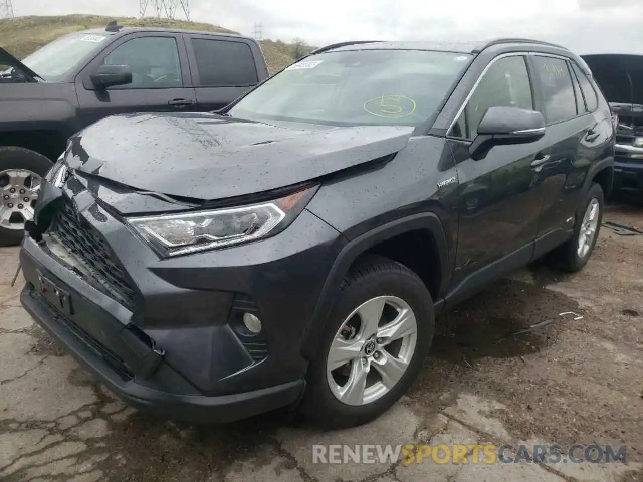 2 Photograph of a damaged car JTMRWRFVXLD055047 TOYOTA RAV4 2020