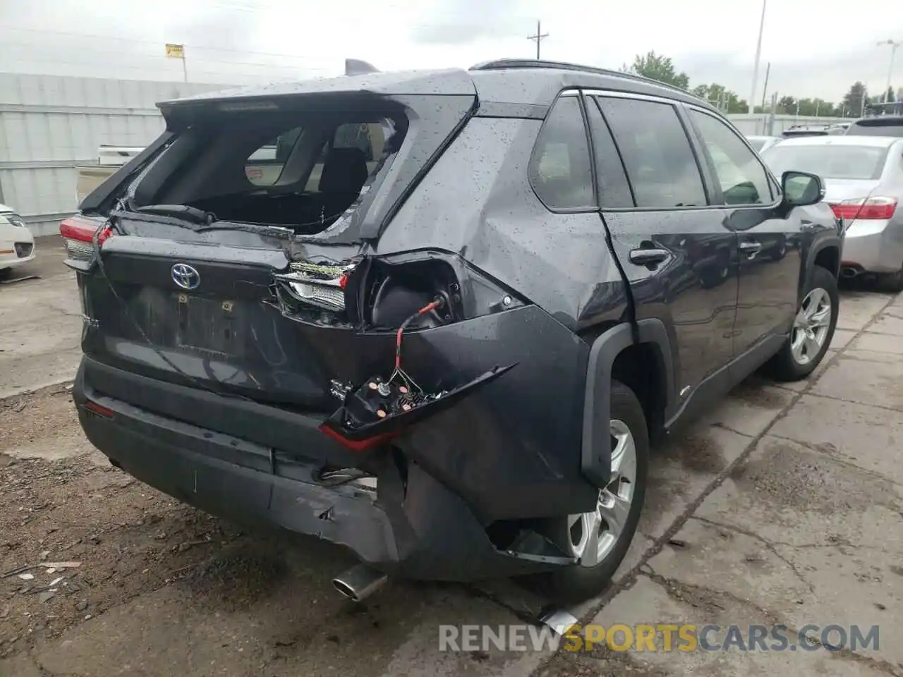 4 Photograph of a damaged car JTMRWRFVXLD055047 TOYOTA RAV4 2020