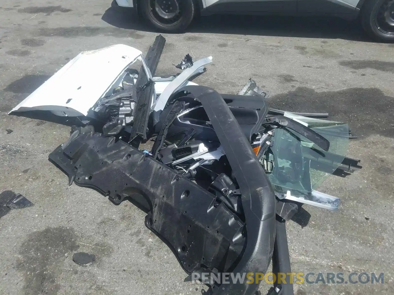 9 Photograph of a damaged car JTMRWRFVXLD058644 TOYOTA RAV4 2020