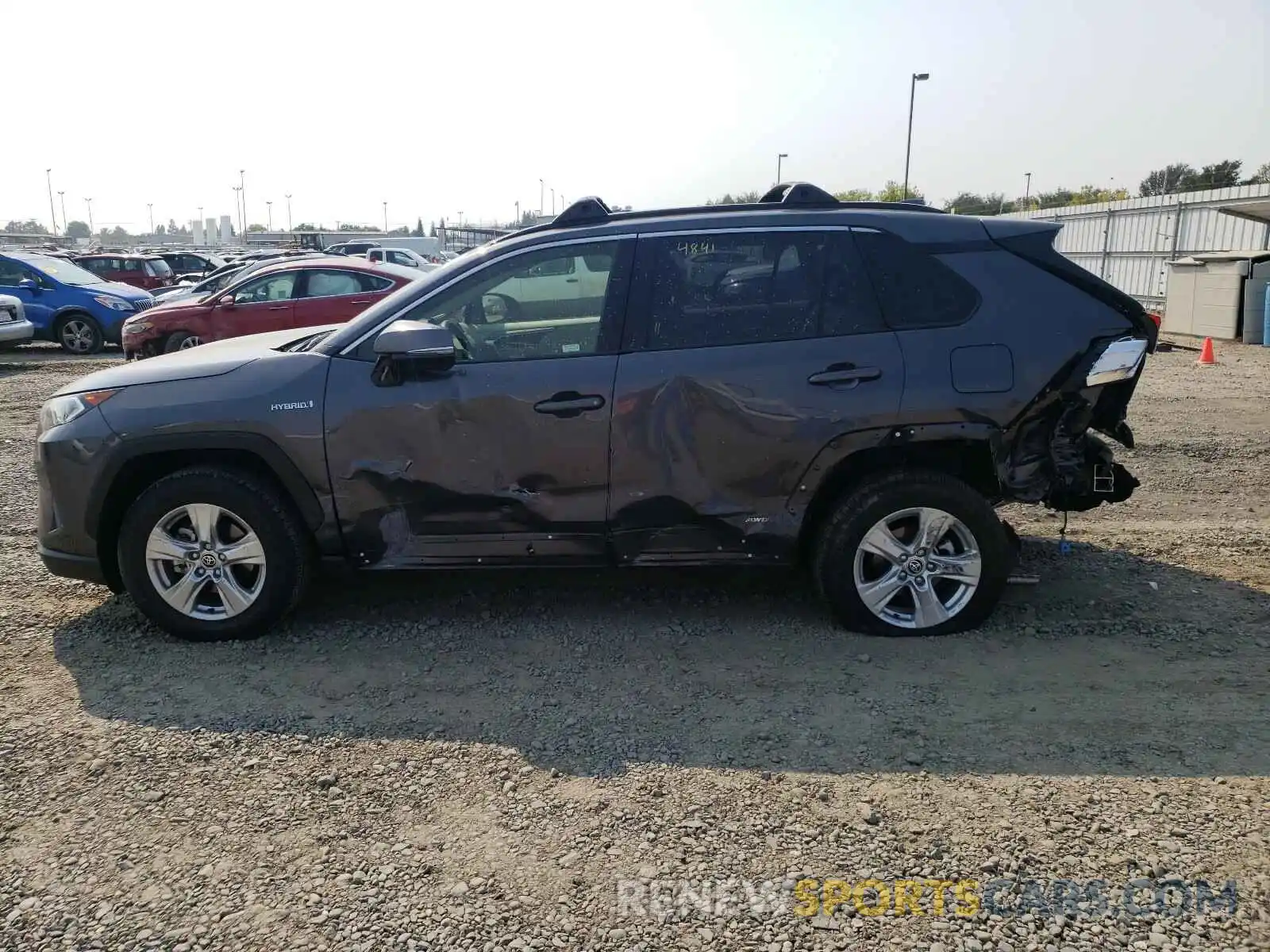 9 Photograph of a damaged car JTMRWRFVXLD069014 TOYOTA RAV4 2020