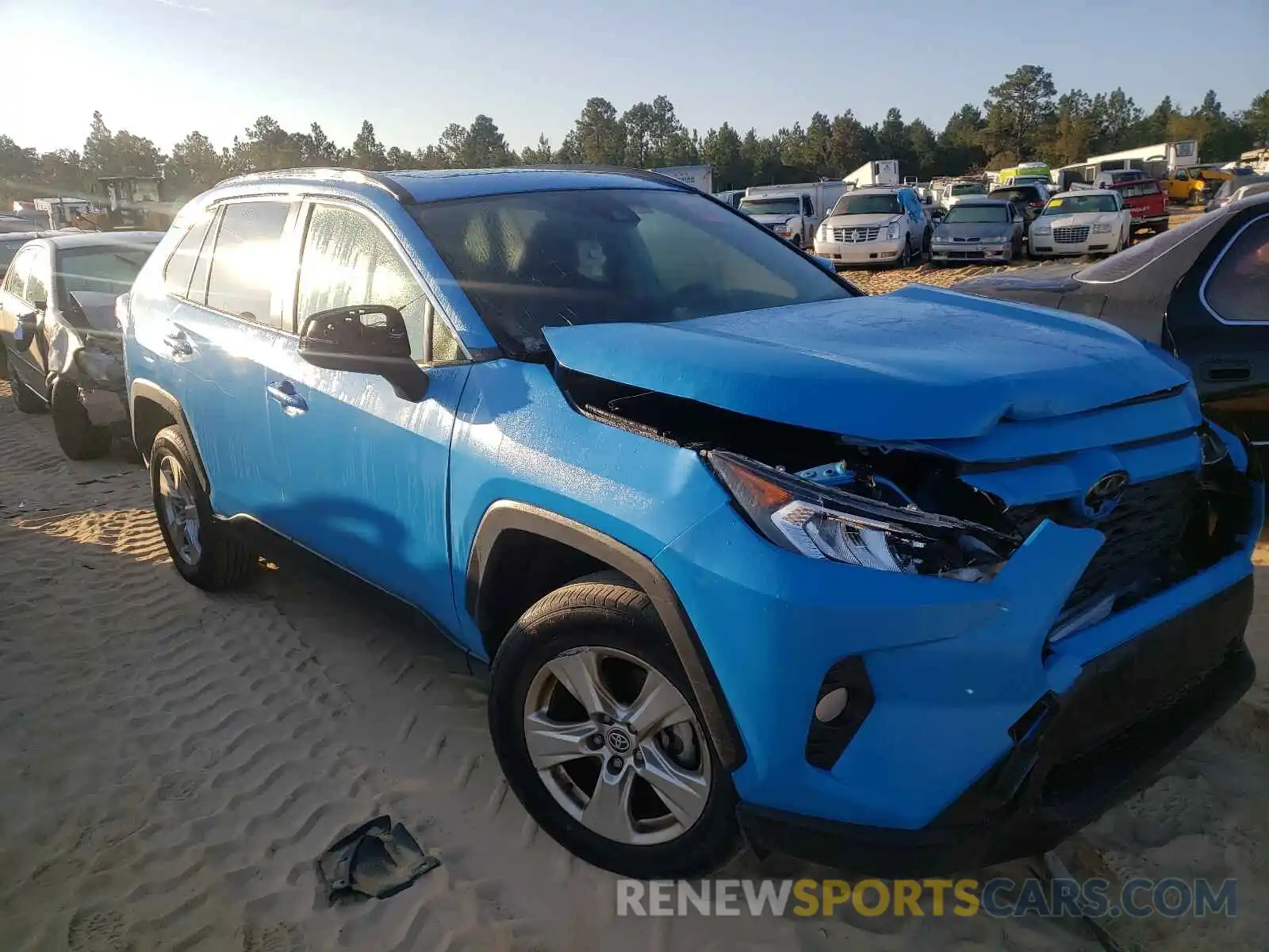 1 Photograph of a damaged car JTMW1RFV1LJ019850 TOYOTA RAV4 2020