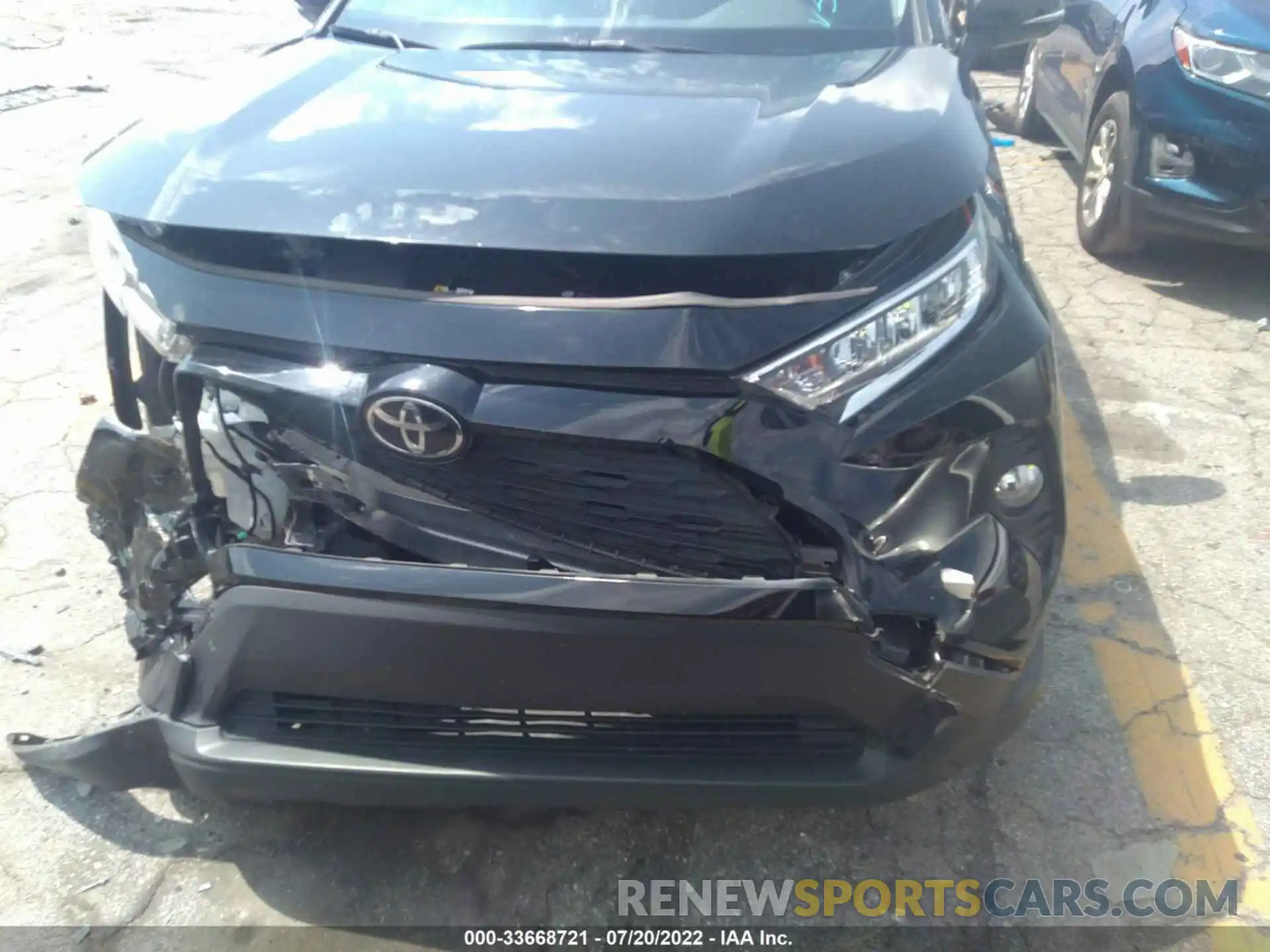 6 Photograph of a damaged car JTMW1RFV2LD055738 TOYOTA RAV4 2020