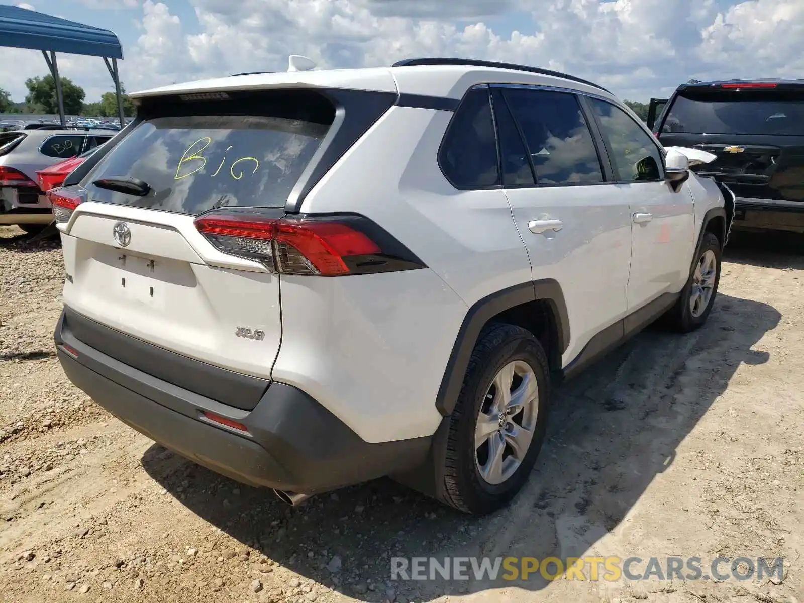 4 Photograph of a damaged car JTMW1RFV2LD519370 TOYOTA RAV4 2020