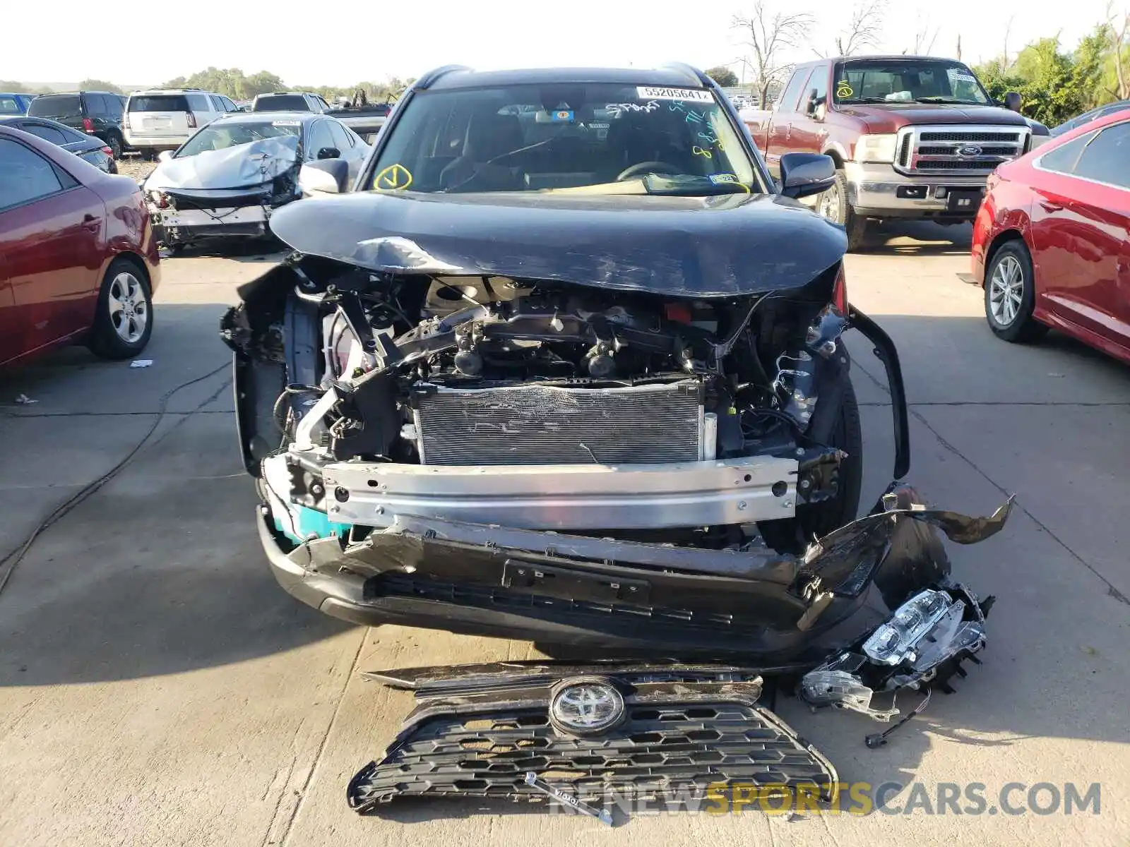 9 Photograph of a damaged car JTMW1RFV2LJ019002 TOYOTA RAV4 2020