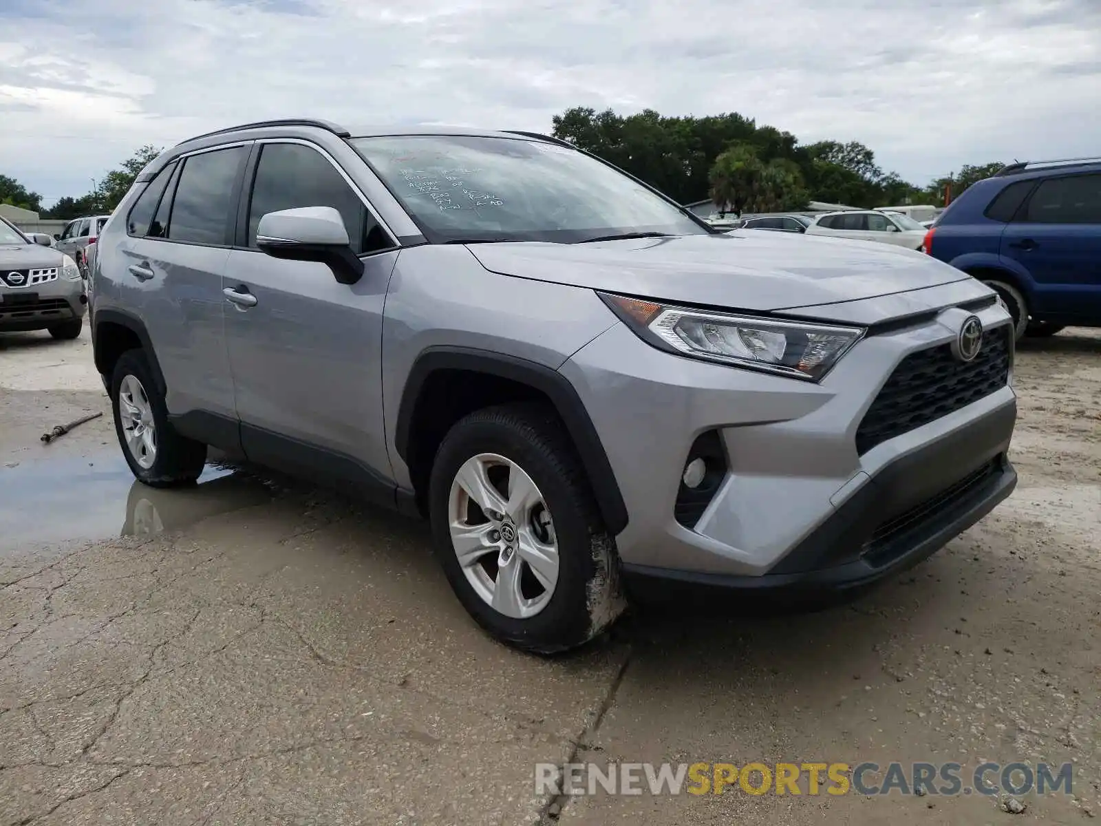 1 Photograph of a damaged car JTMW1RFV3LD053559 TOYOTA RAV4 2020