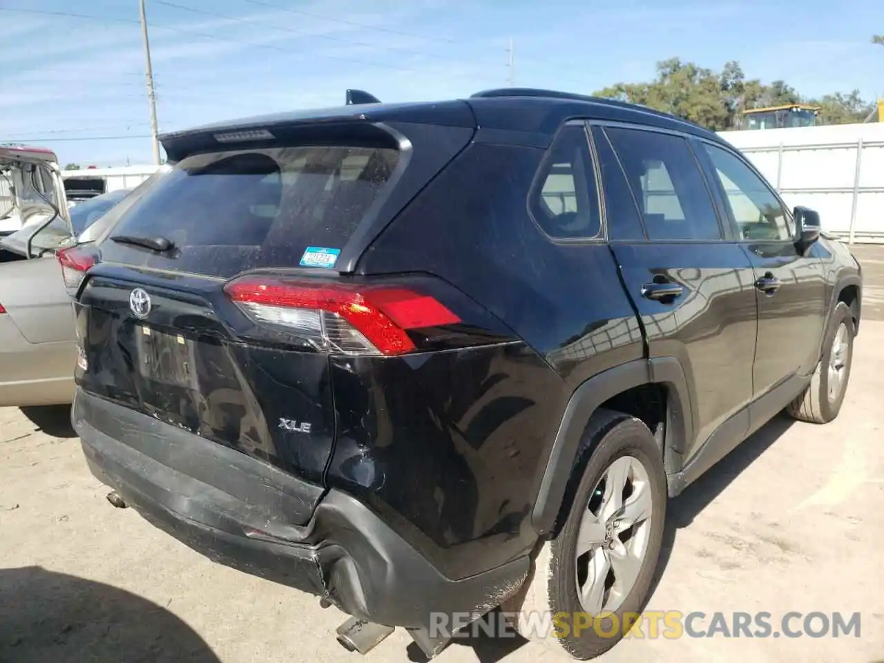 9 Photograph of a damaged car JTMW1RFV4LD054459 TOYOTA RAV4 2020