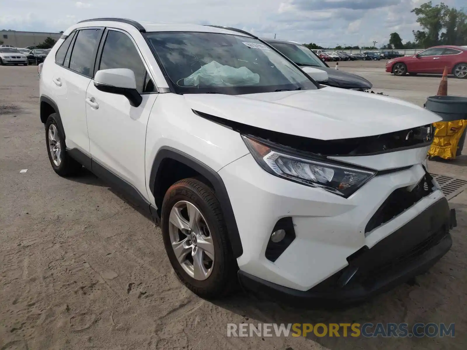 1 Photograph of a damaged car JTMW1RFV6LD043270 TOYOTA RAV4 2020