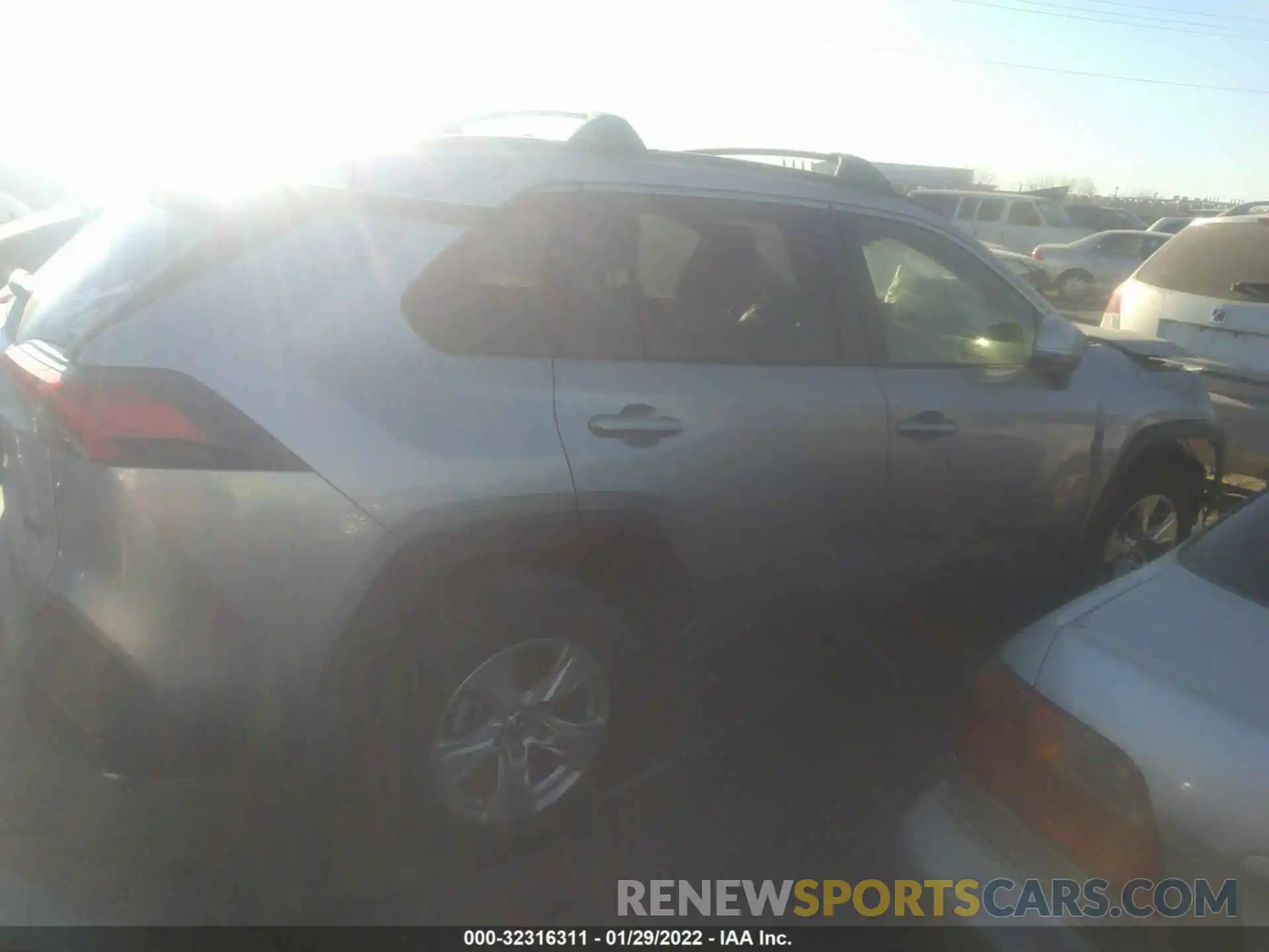 4 Photograph of a damaged car JTMW1RFV6LD045214 TOYOTA RAV4 2020