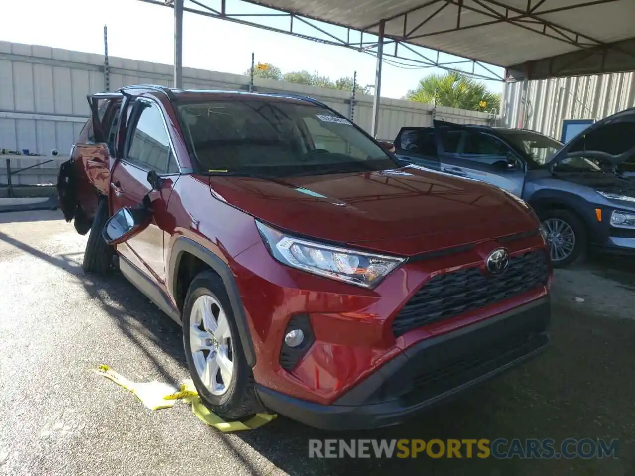 1 Photograph of a damaged car JTMW1RFV6LD054303 TOYOTA RAV4 2020