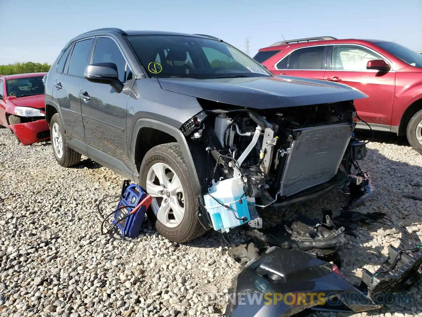 1 Photograph of a damaged car JTMW1RFV8LD053895 TOYOTA RAV4 2020