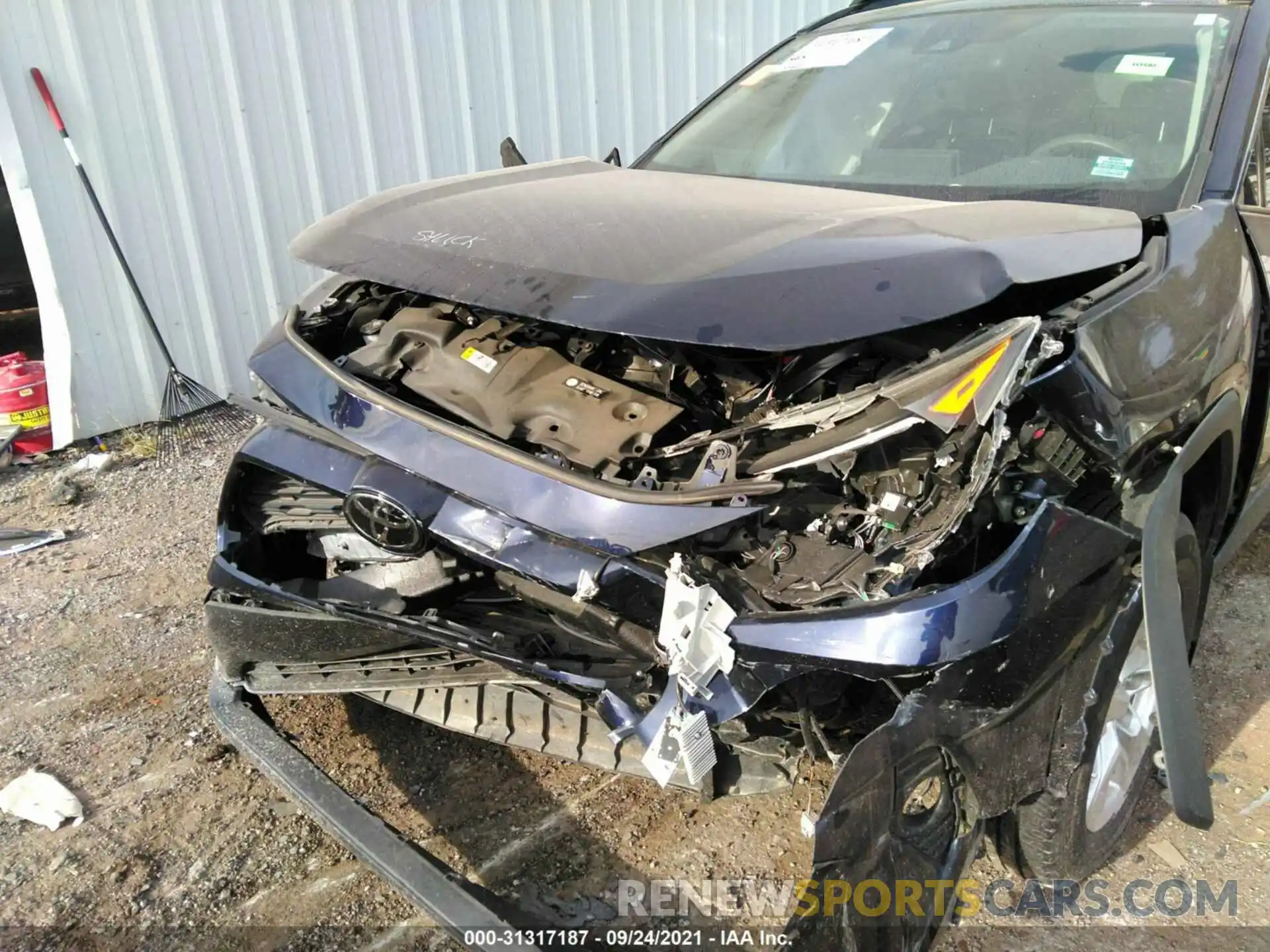 6 Photograph of a damaged car JTMW1RFV8LJ018596 TOYOTA RAV4 2020