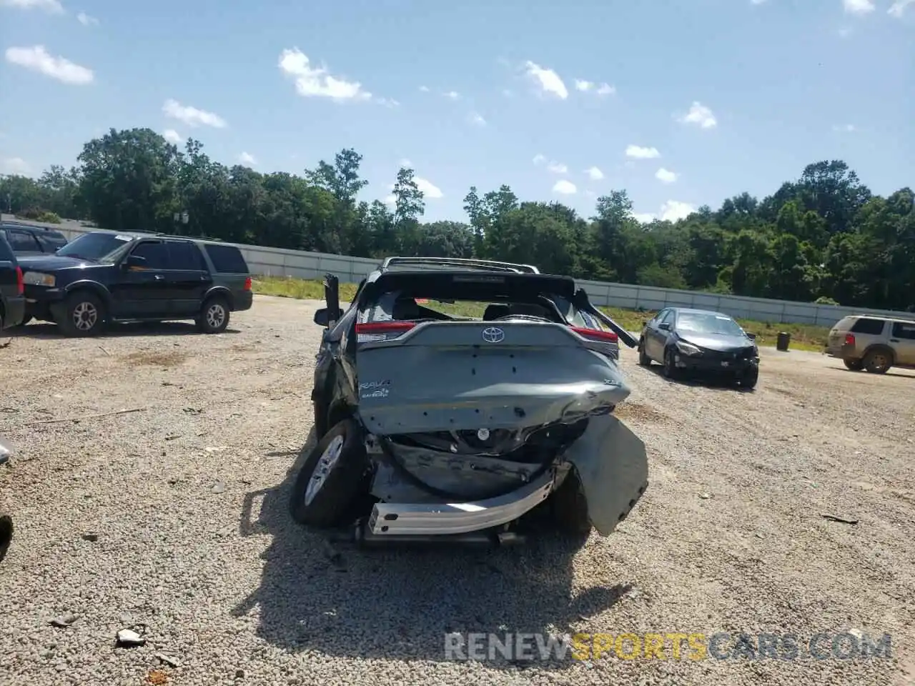 9 Photograph of a damaged car JTMW1RFVXLD046527 TOYOTA RAV4 2020