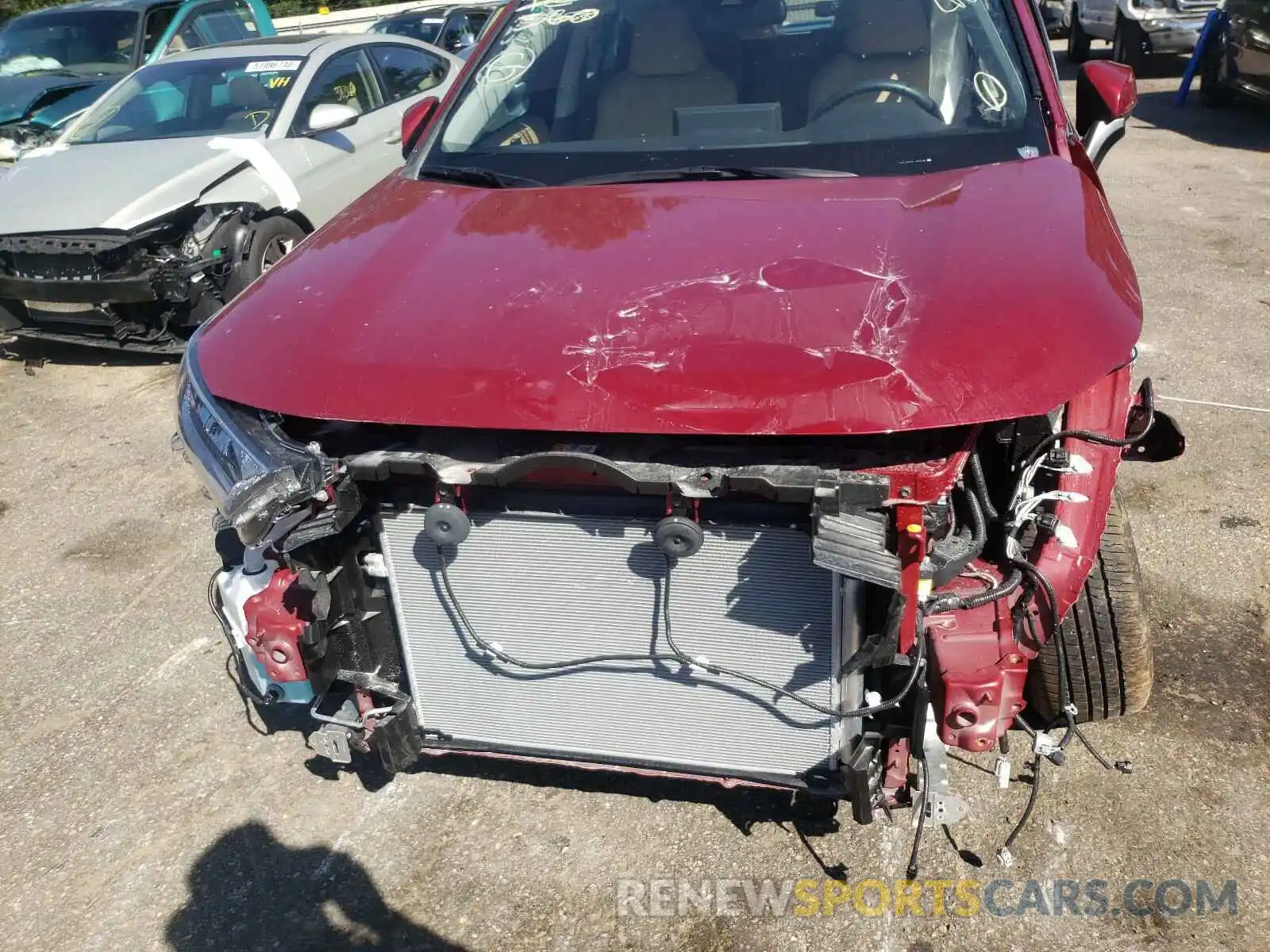 9 Photograph of a damaged car JTMW1RFVXLJ019135 TOYOTA RAV4 2020