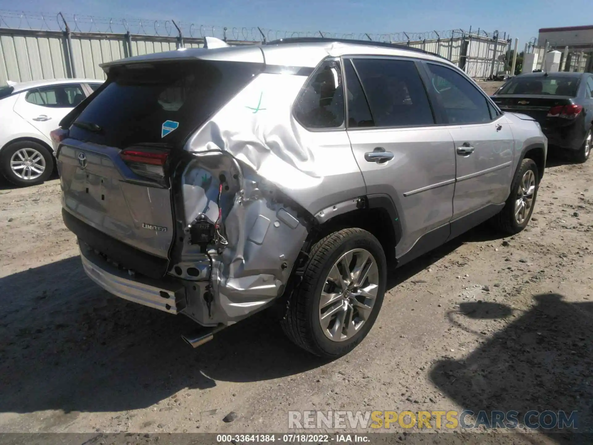 4 Photograph of a damaged car JTMY1RFV0LJ016981 TOYOTA RAV4 2020