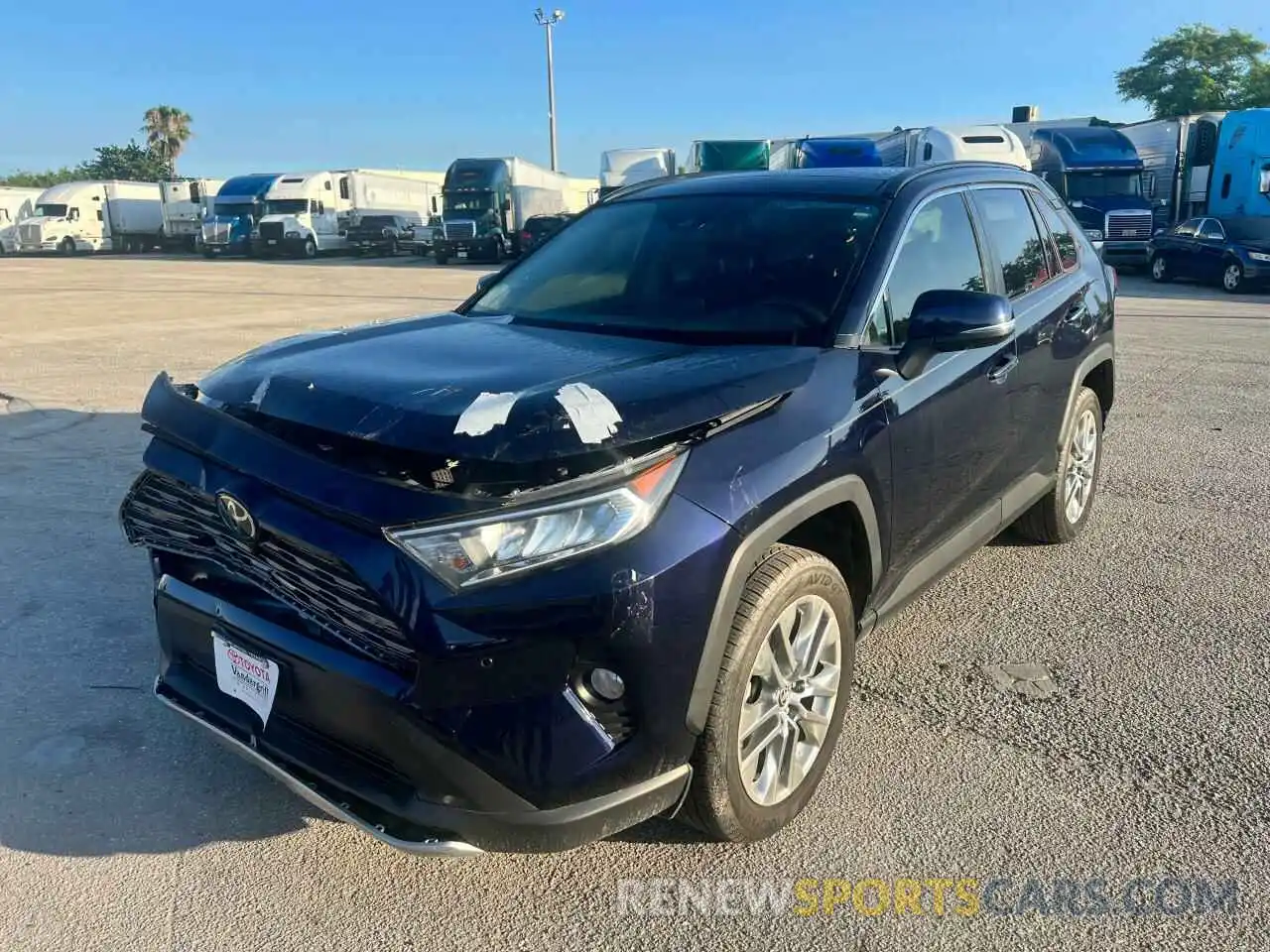 2 Photograph of a damaged car JTMY1RFV2LJ022345 TOYOTA RAV4 2020