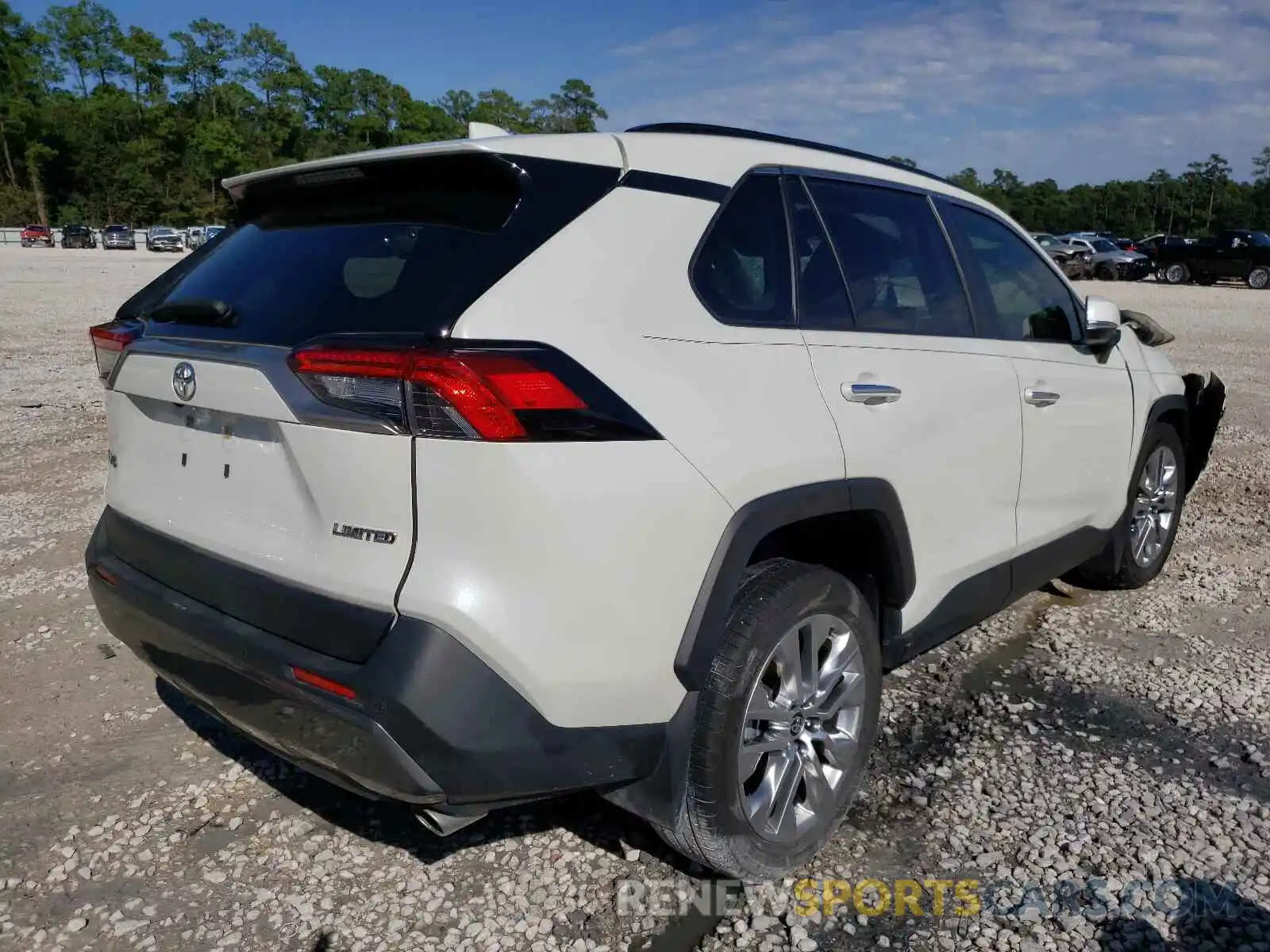 4 Photograph of a damaged car JTMY1RFV3LD043767 TOYOTA RAV4 2020