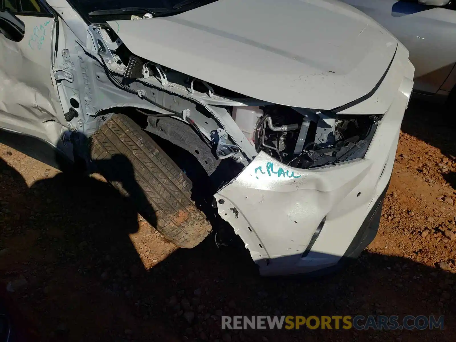 9 Photograph of a damaged car JTMY1RFV6LD520773 TOYOTA RAV4 2020