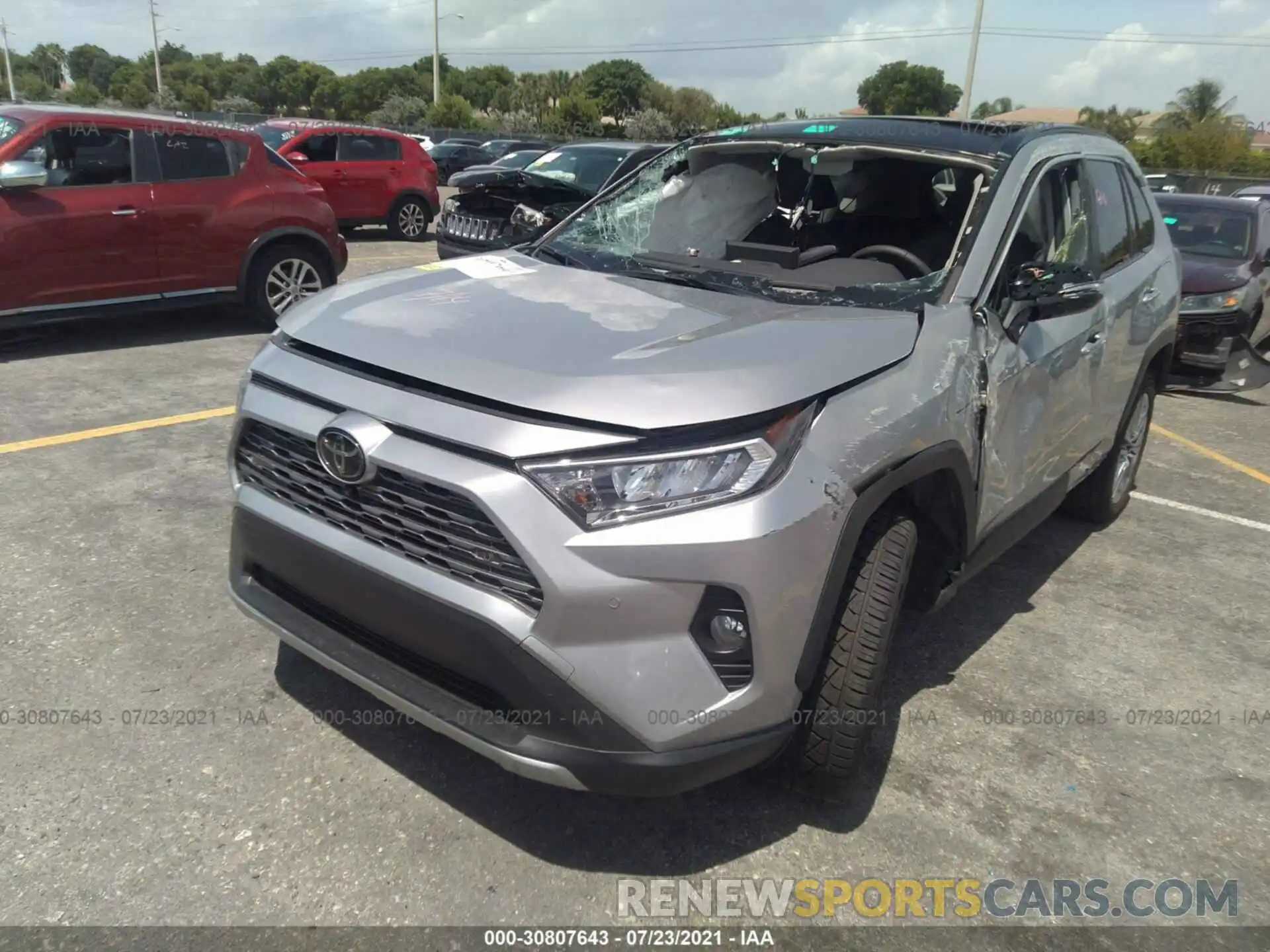 6 Photograph of a damaged car JTMY1RFV6LJ022087 TOYOTA RAV4 2020