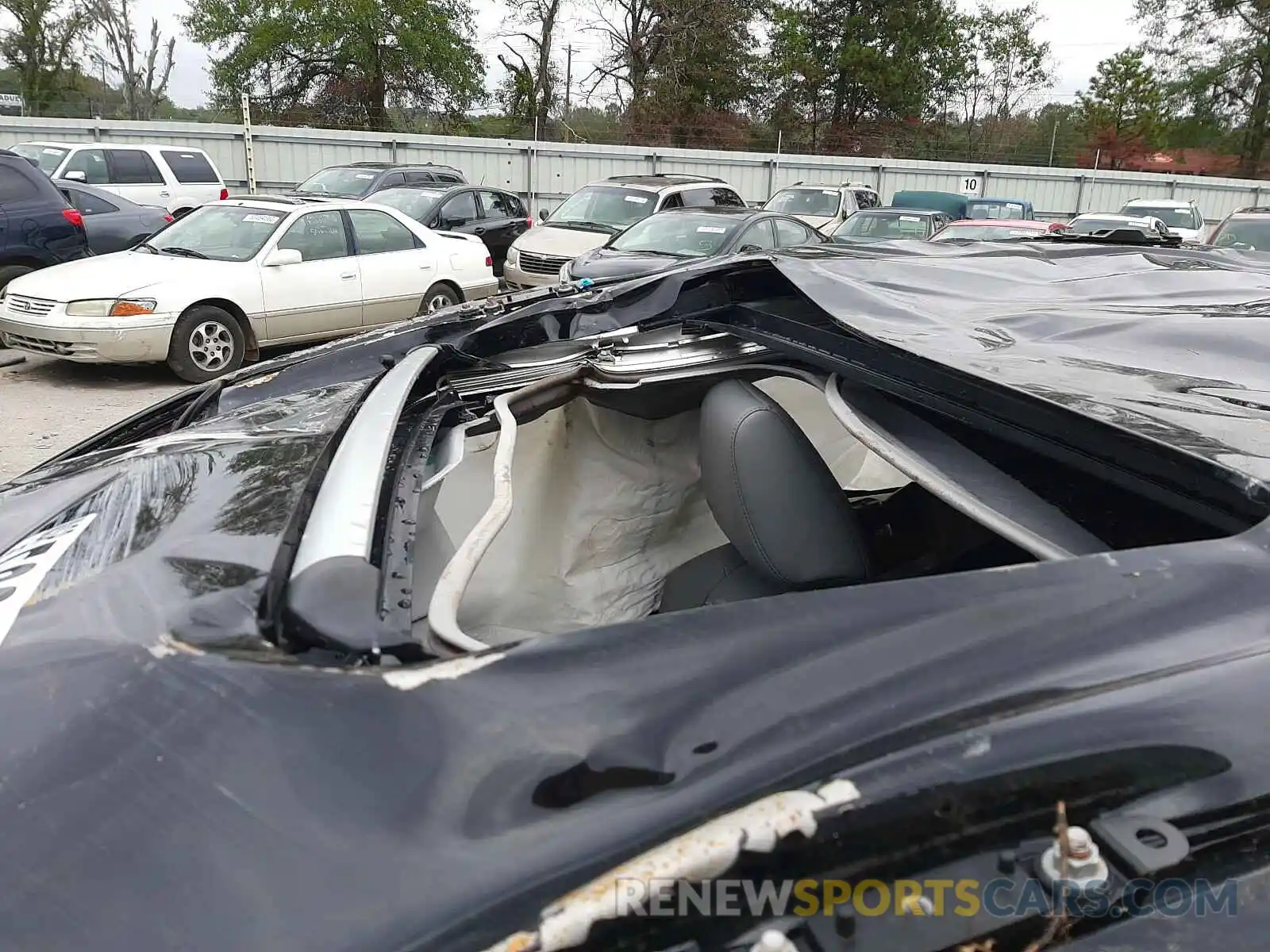 9 Photograph of a damaged car JTMY1RFV8LD517955 TOYOTA RAV4 2020