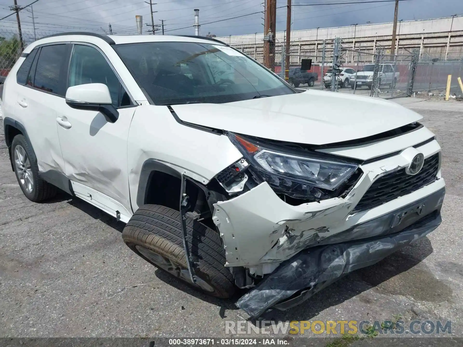 6 Photograph of a damaged car 2T3A1RFV0MW191686 TOYOTA RAV4 2021