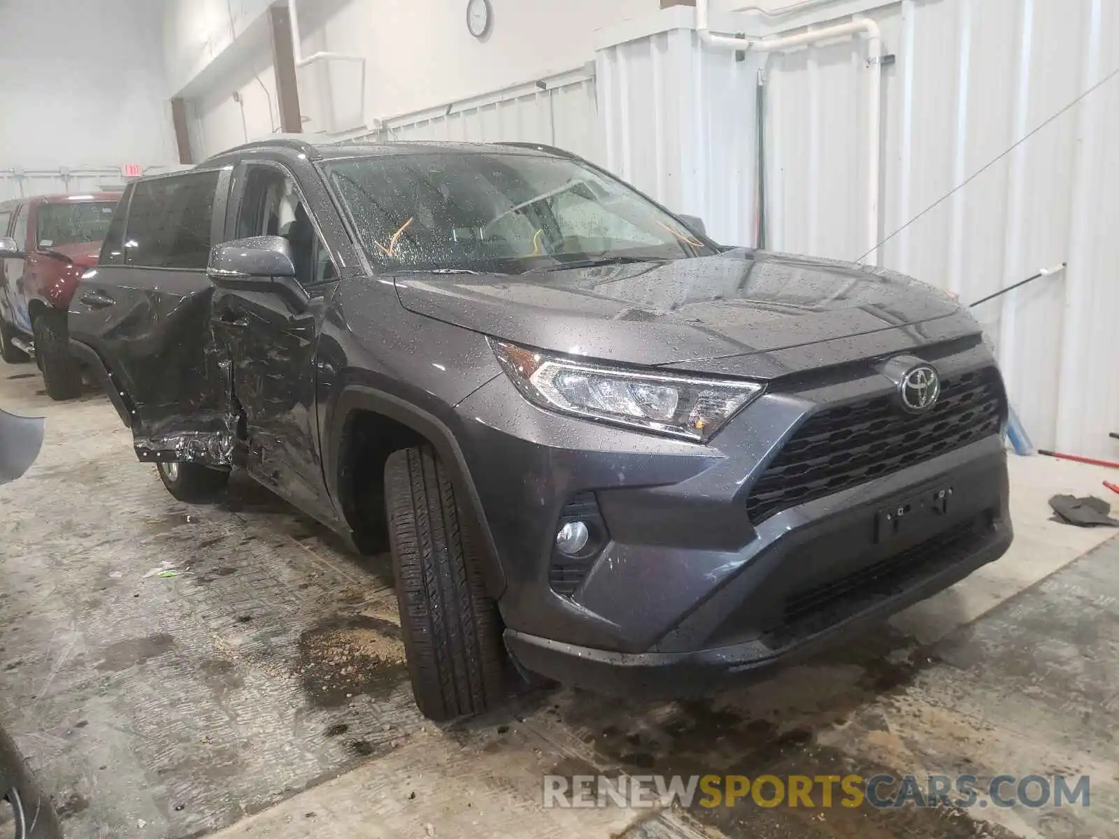 1 Фотография поврежденного автомобиля 2T3A1RFV1MC171805 TOYOTA RAV4 2021