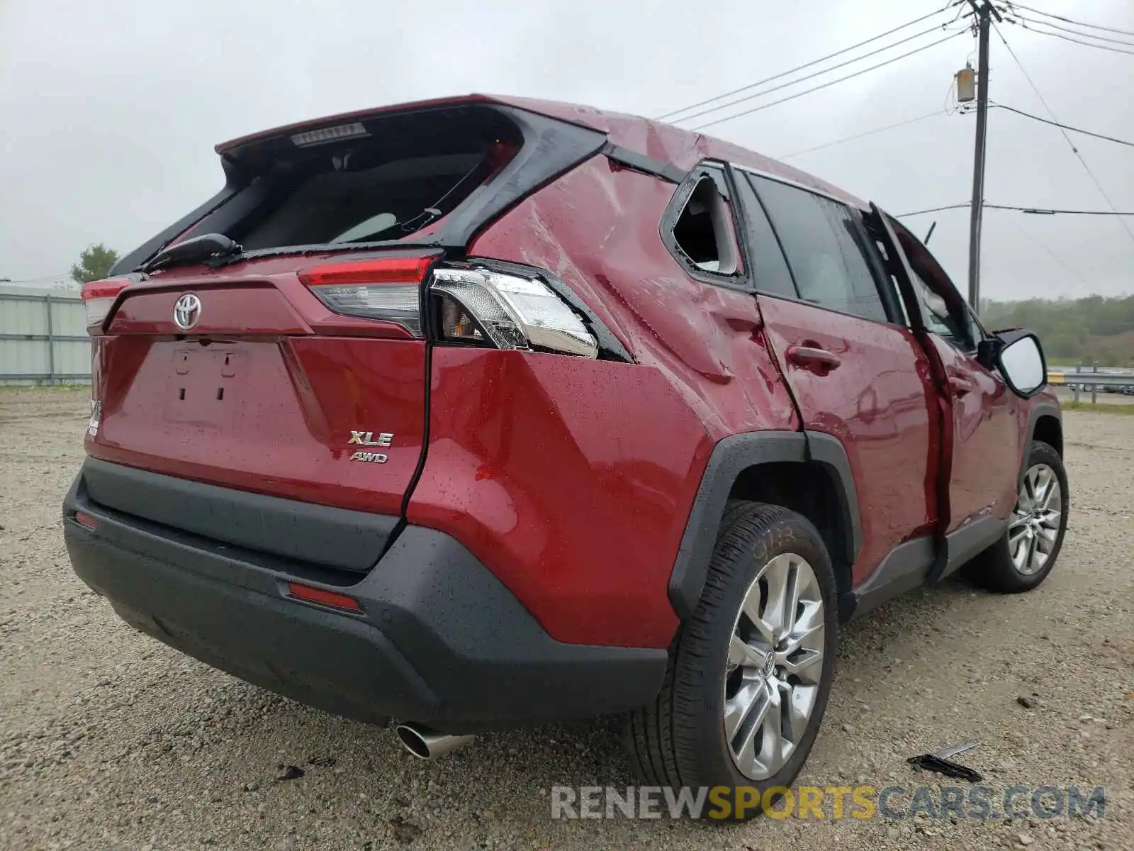 4 Photograph of a damaged car 2T3A1RFV1MW161659 TOYOTA RAV4 2021