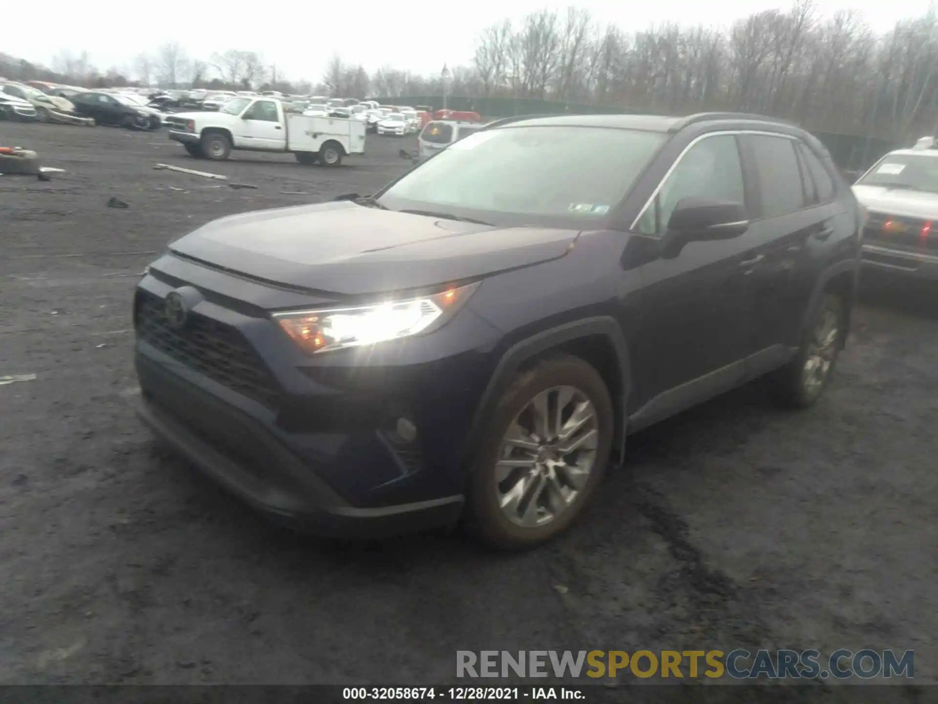 2 Photograph of a damaged car 2T3A1RFV1MW173147 TOYOTA RAV4 2021