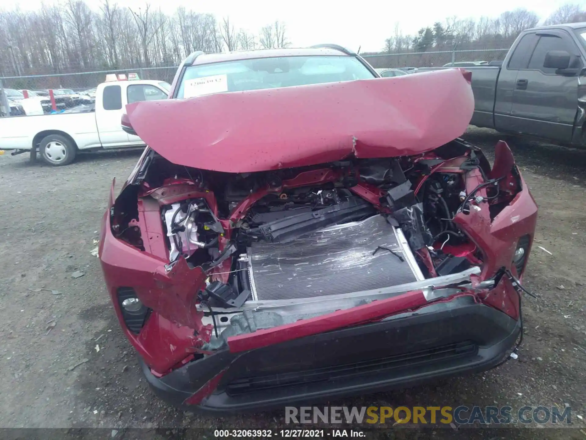 6 Photograph of a damaged car 2T3A1RFV1MW232469 TOYOTA RAV4 2021