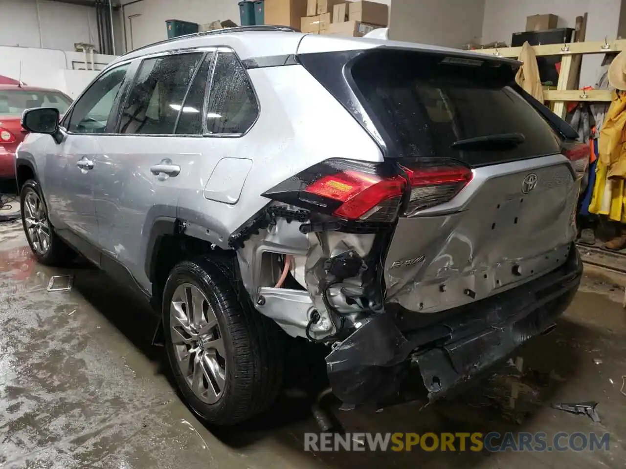 3 Photograph of a damaged car 2T3A1RFV2MC154172 TOYOTA RAV4 2021