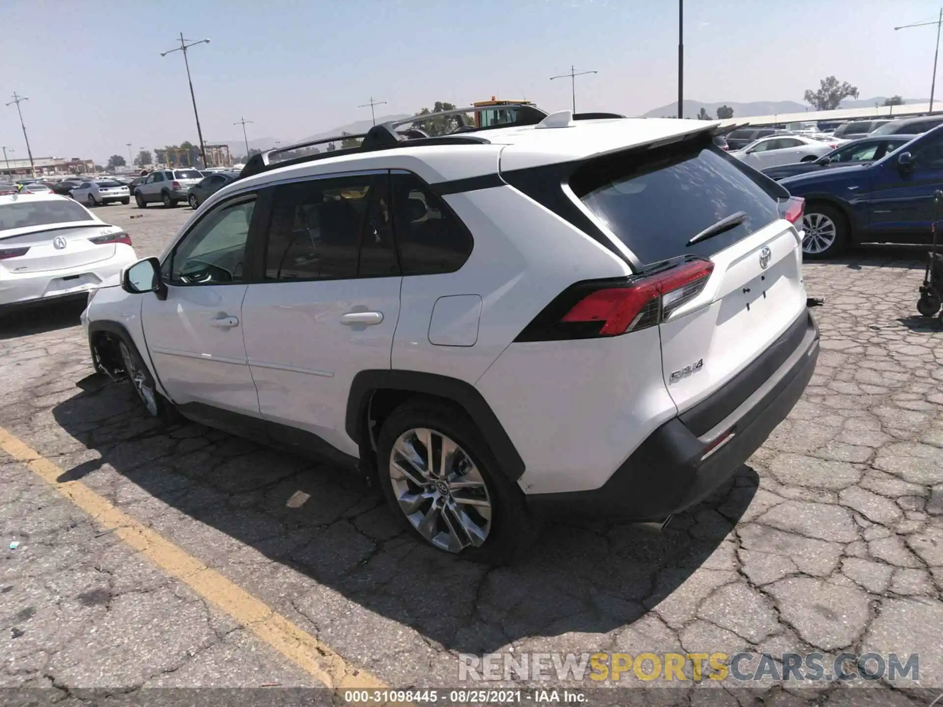 3 Photograph of a damaged car 2T3A1RFV2MW144577 TOYOTA RAV4 2021