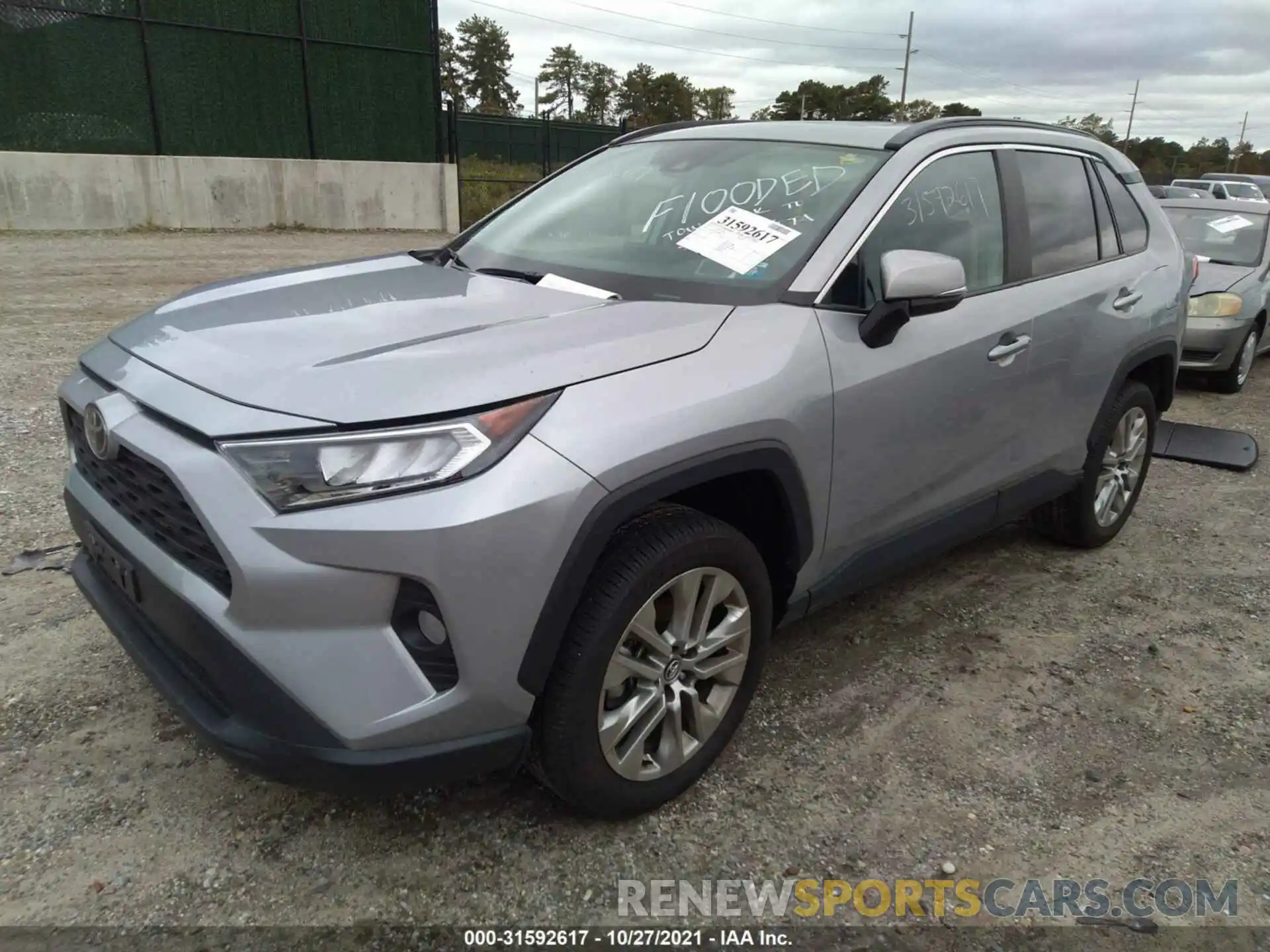 2 Photograph of a damaged car 2T3A1RFV2MW167387 TOYOTA RAV4 2021