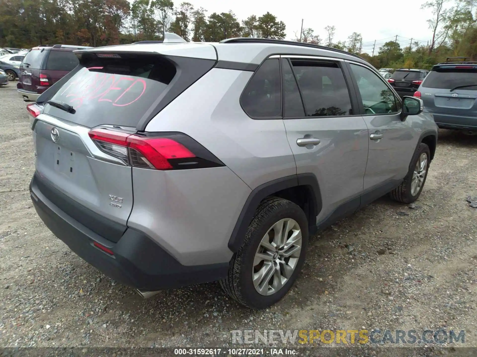 4 Photograph of a damaged car 2T3A1RFV2MW167387 TOYOTA RAV4 2021